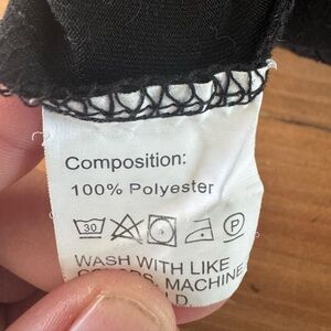 SHEIN Black Short Sleeve Tee‎